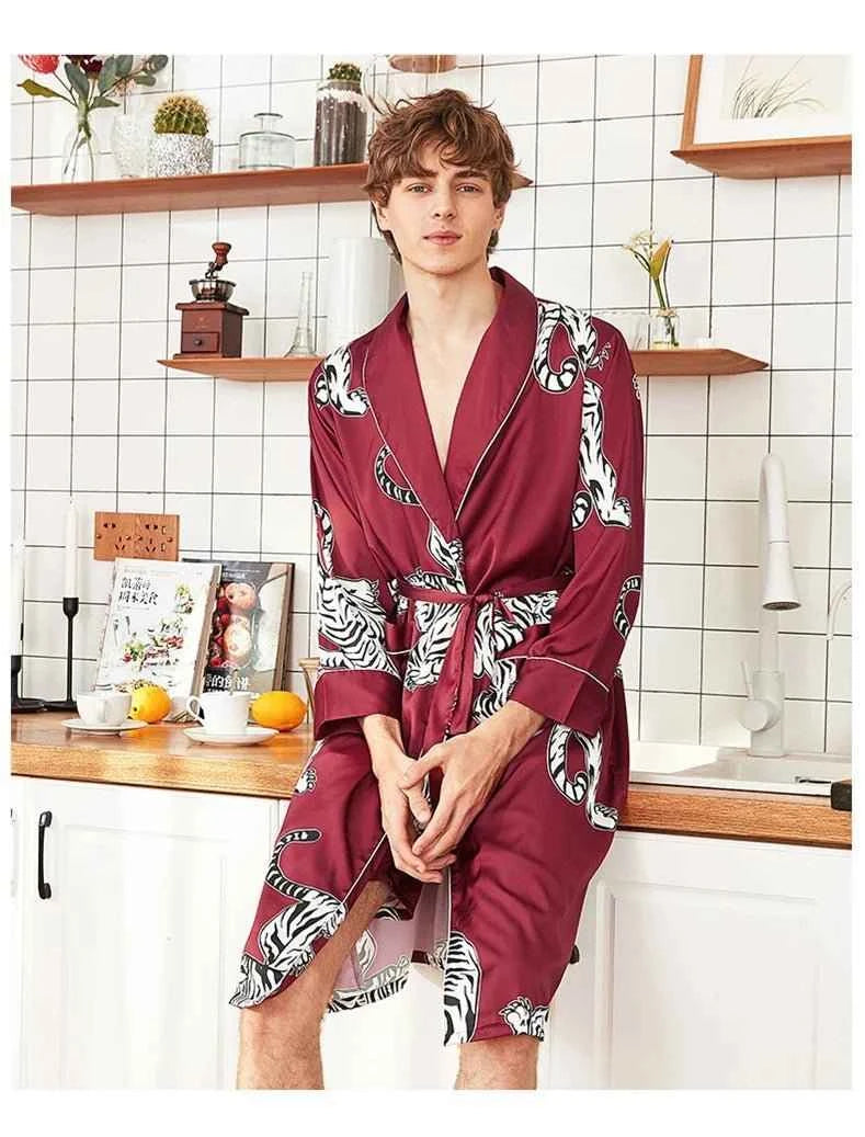 Men Silk Satin Golden Dragon Dressing Gown Knee Length Kimono Robe.
