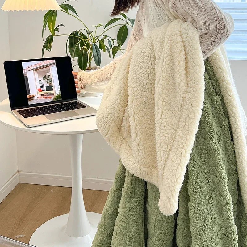 SaneShoppe-Cozy Wool Blanket for Bed and Couch, Plush Lamb Velvet Throw for Office, Home, and Travel